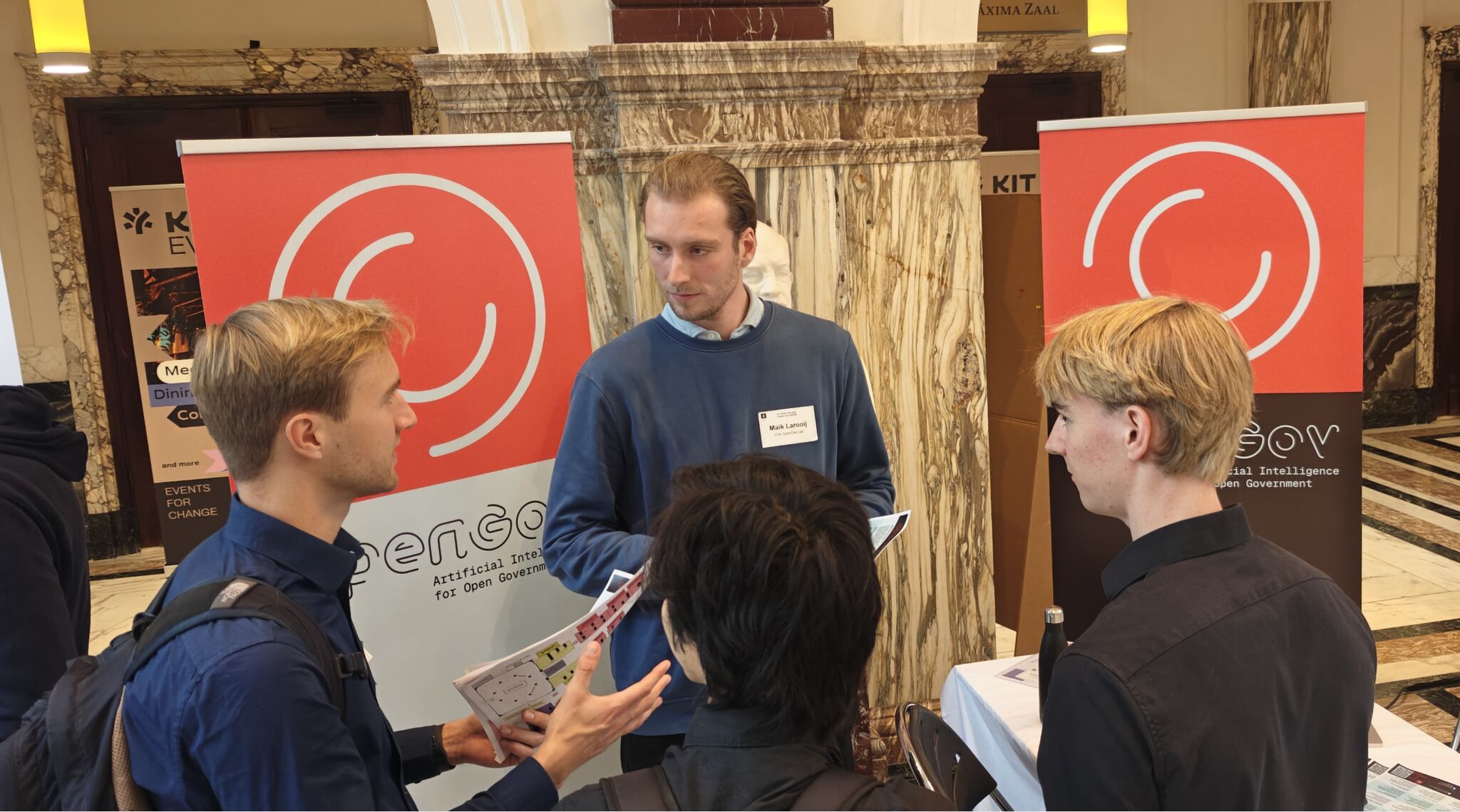 Maik Larooij argues why you should do a thesis at the OpenGov Lab